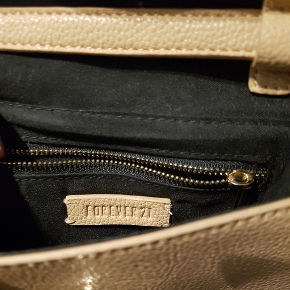 Forever 21 mini purse - Picture 3 of 3